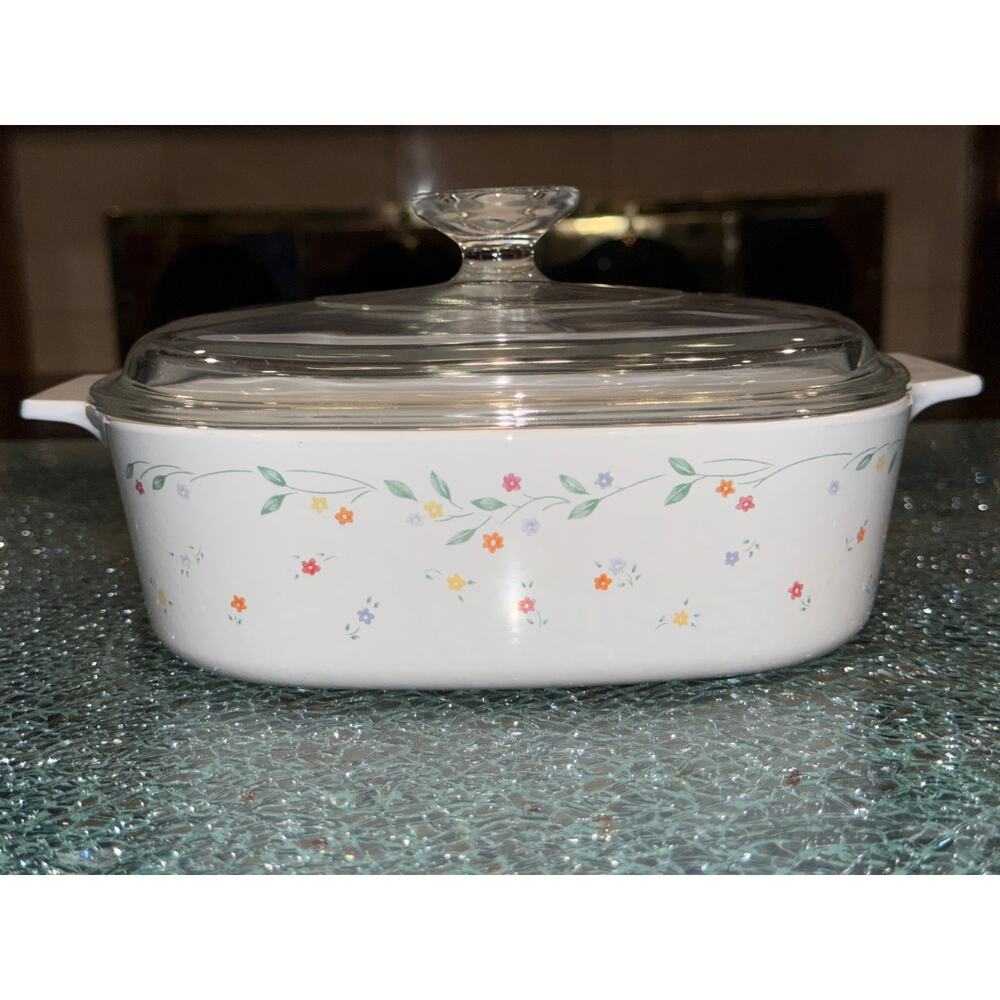 Vintage 2Qt Corningware “English Meadow” First Addition A-2-B, Covered Casserole